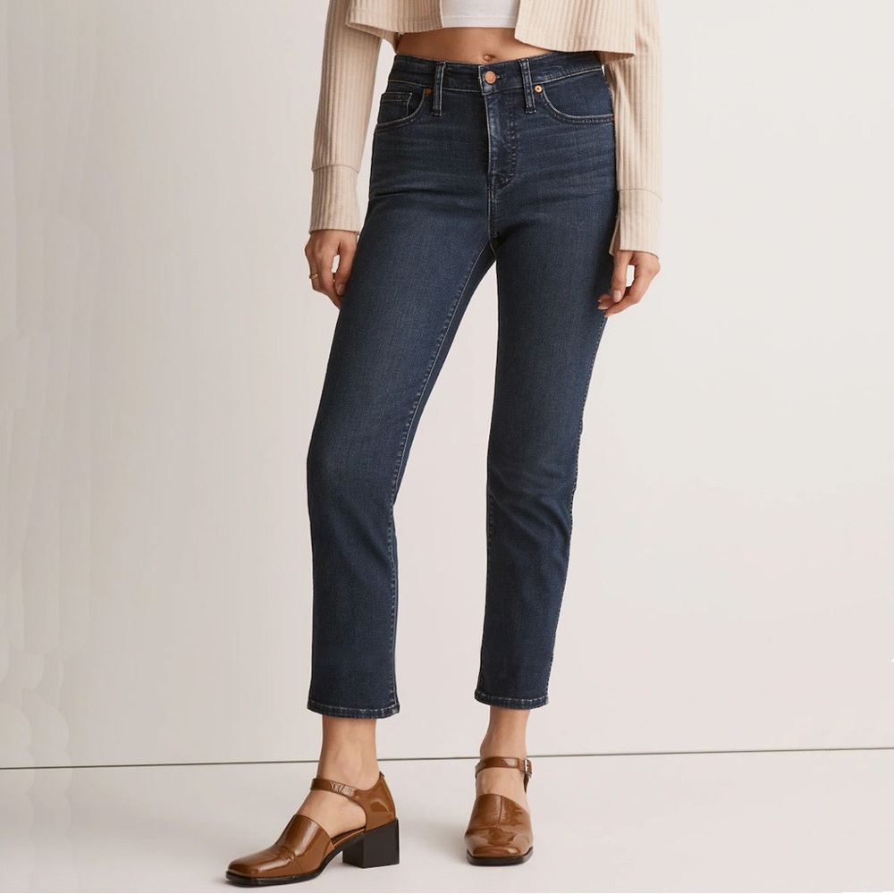 Madewell Mid-Rise Stovepipe Jeans in Dahlia Wash - Size 28